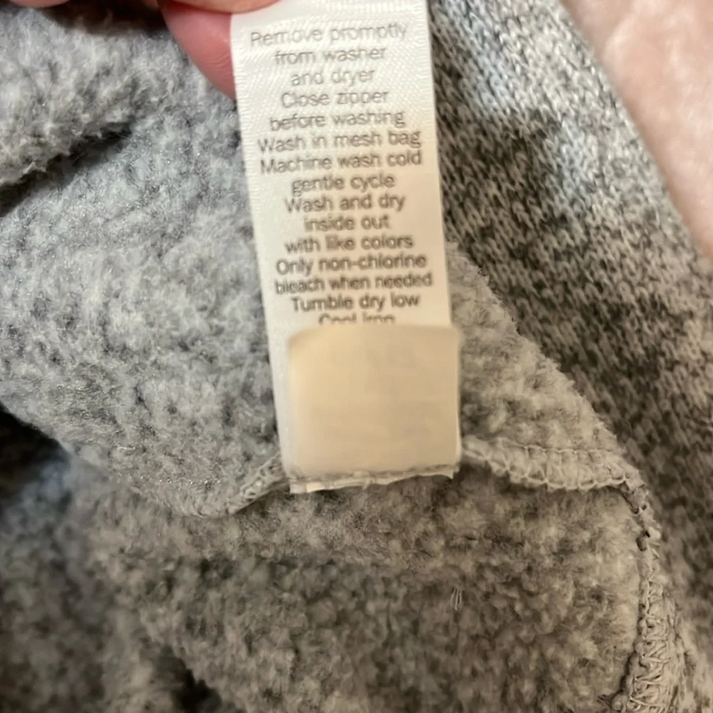 Athleta hoodie jacket sweater woman’s size XS gray full zip warmth athleisure